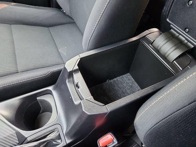 Used 2013 Toyota RAV4 XLE AWD/4WD image 43