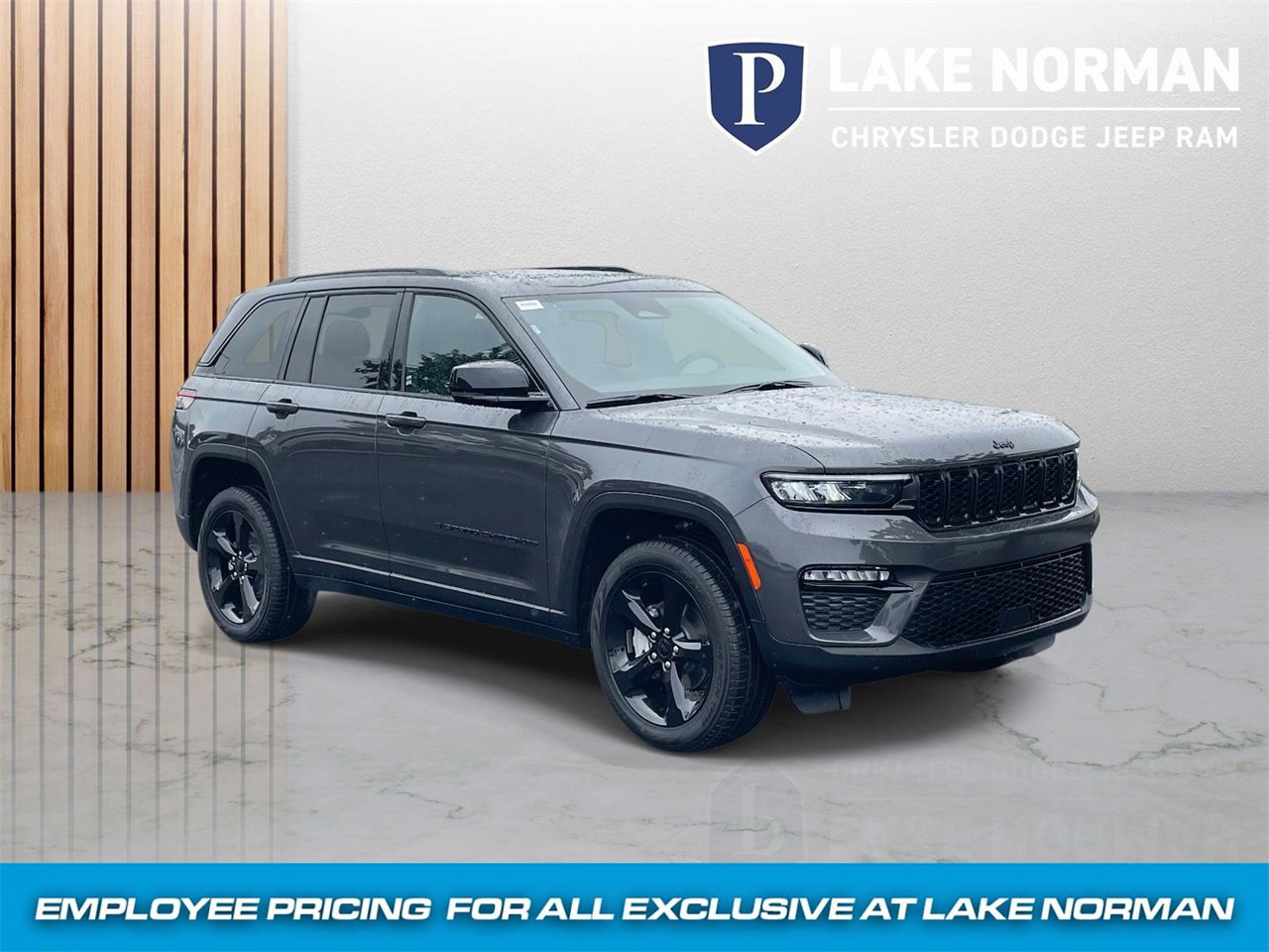 New 2025 Jeep Grand Cherokee Limited w/ Black Appearance Package