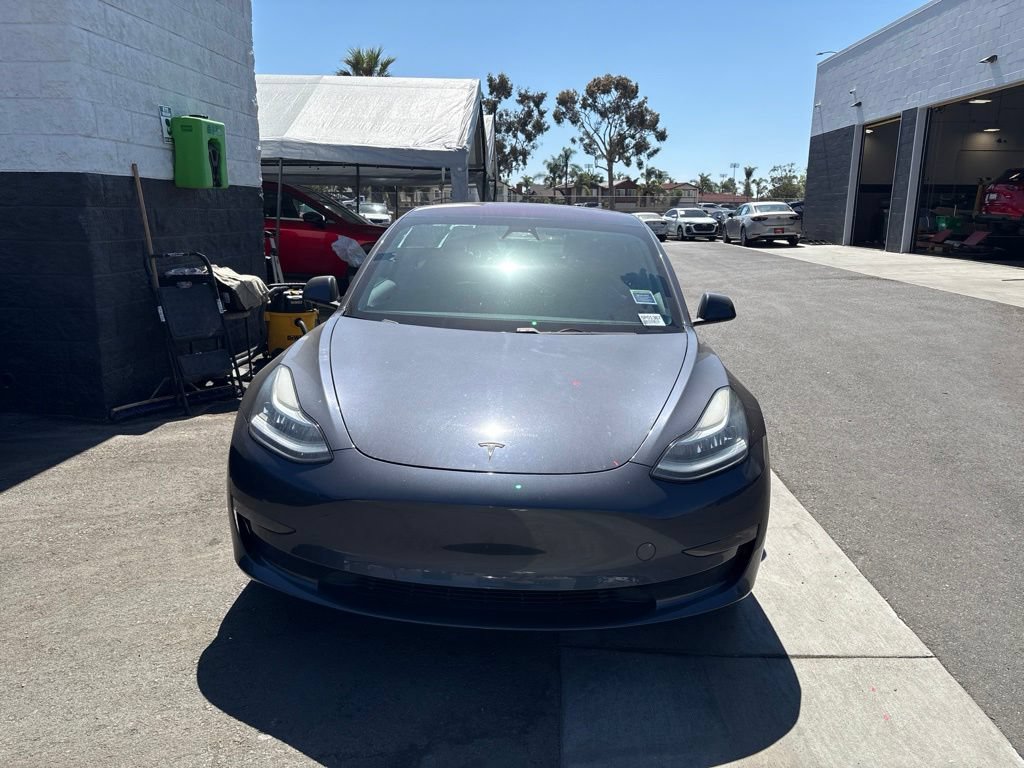 Used 2018 Tesla Model 3 Long Range RWD image 3