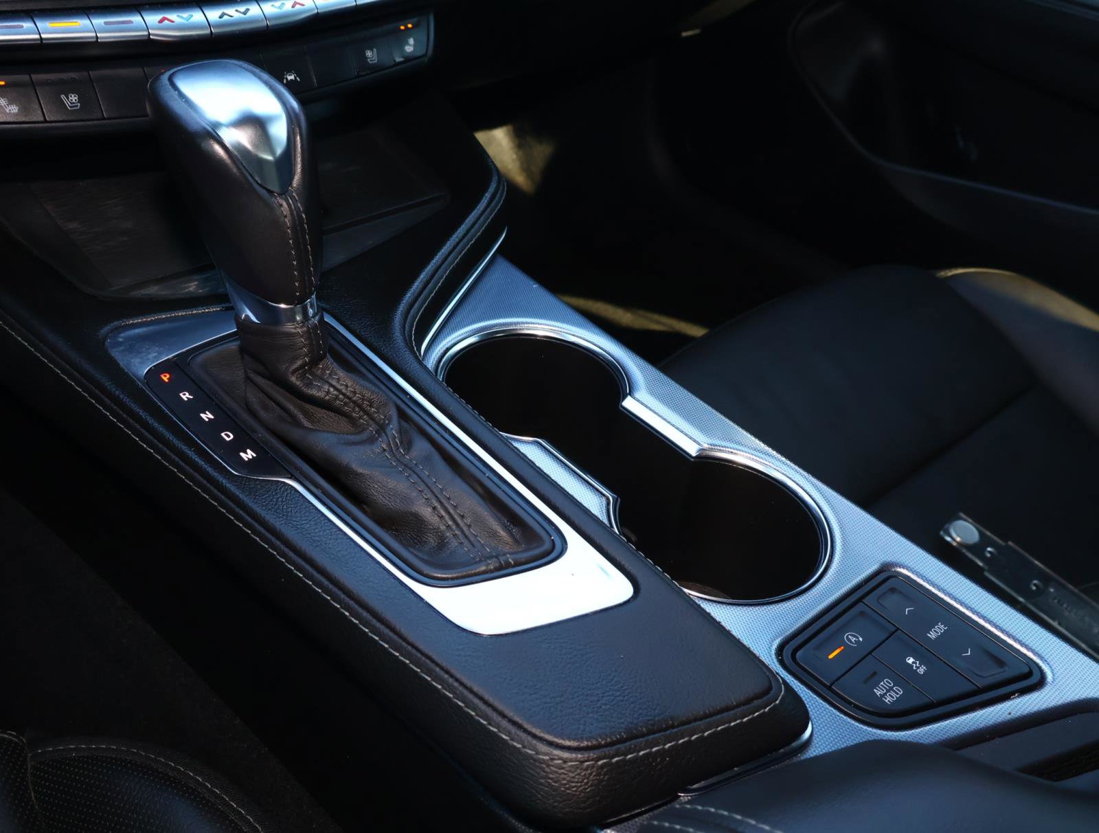 Used 2025 Cadillac CT4 Premium Luxury image 25