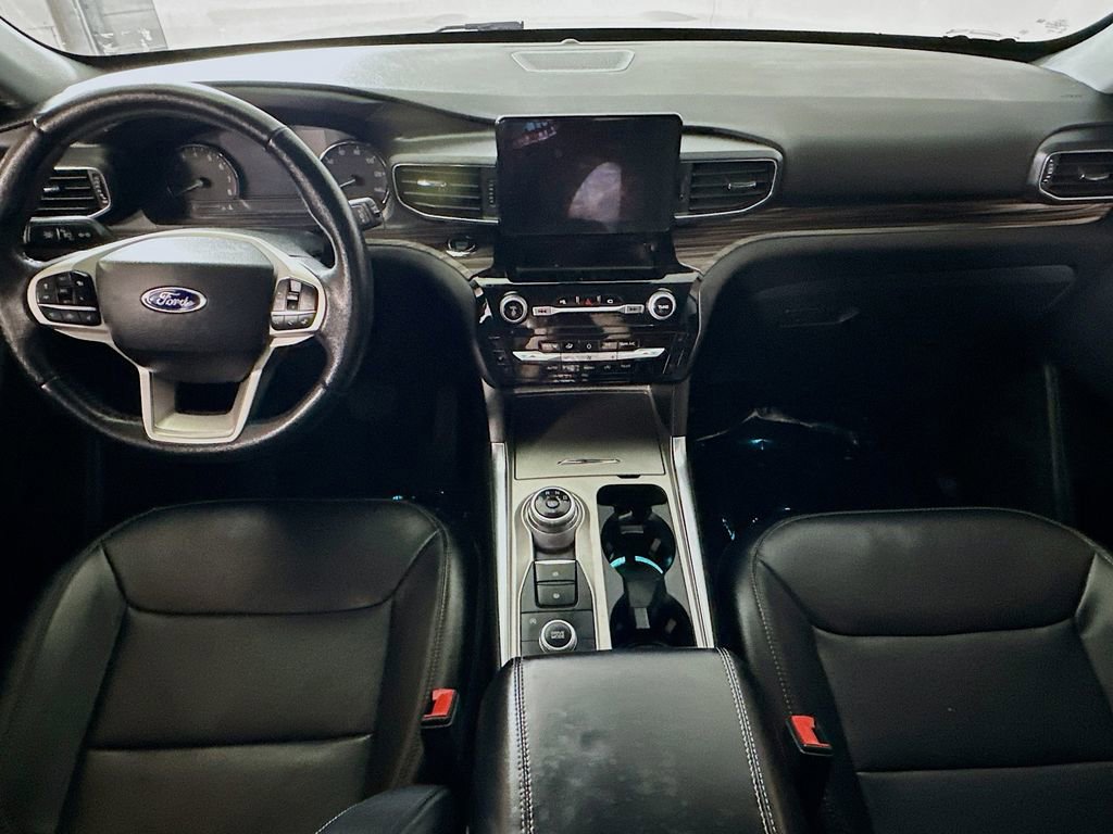 Used 2021 Ford Explorer Limited w/ Equipment Group 301A image 17