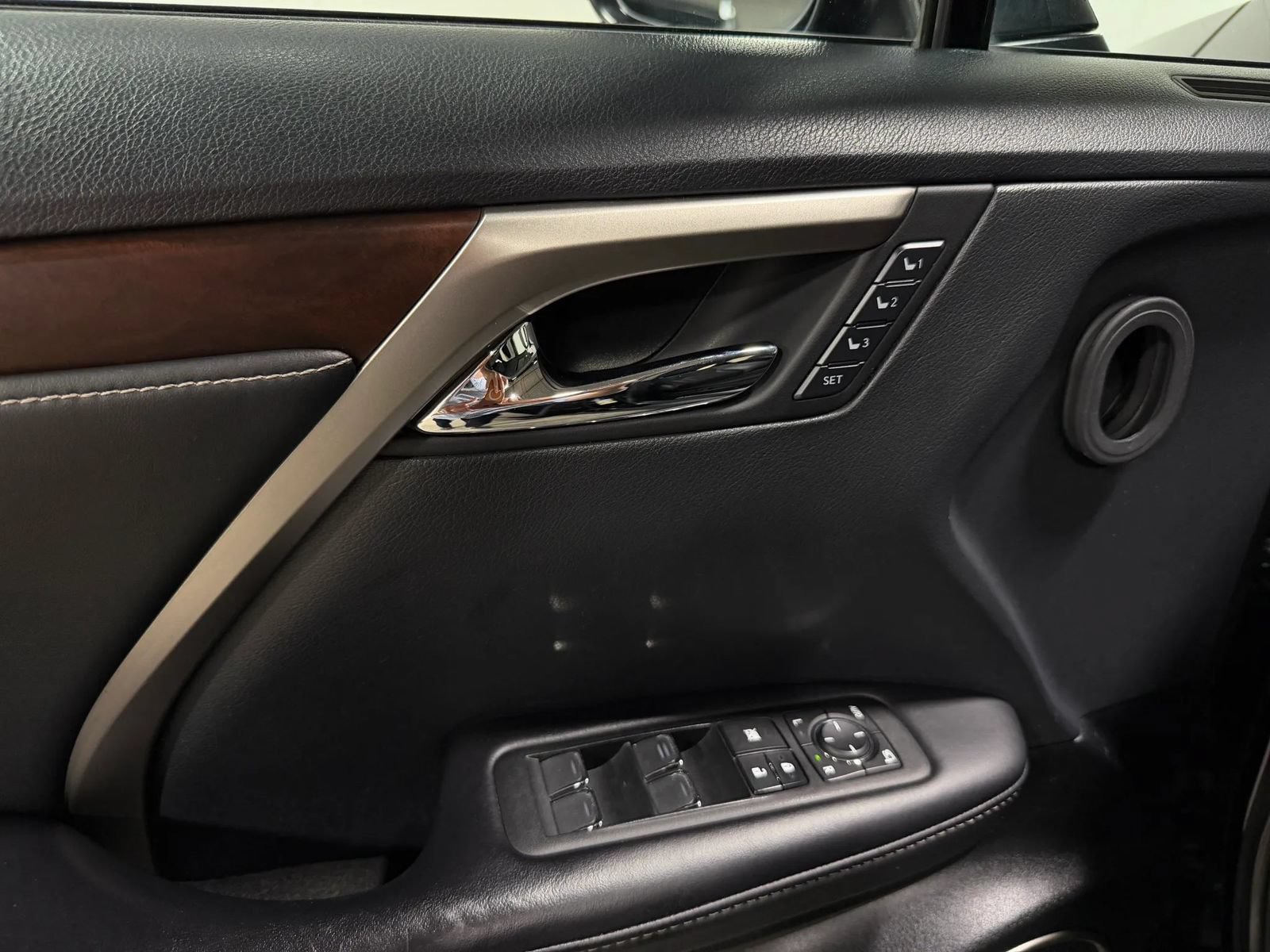 Used 2020 Lexus RX 350 AWD w/ Premium Package image 11