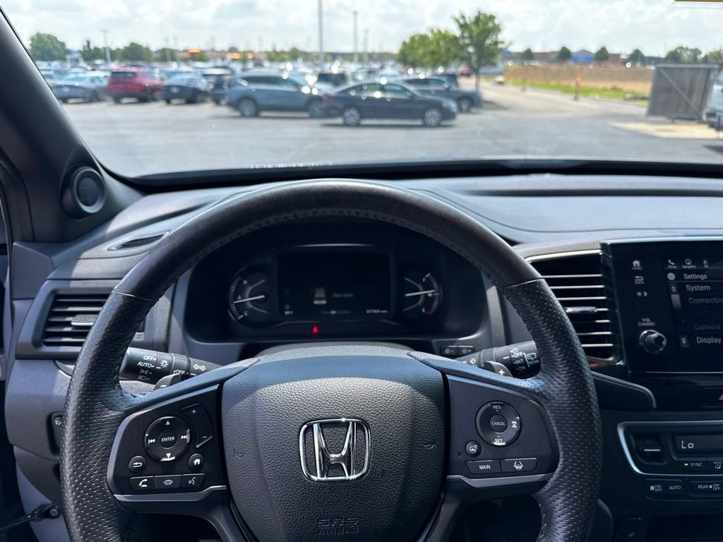 Certified 2025 Honda Passport TrailSport image 13