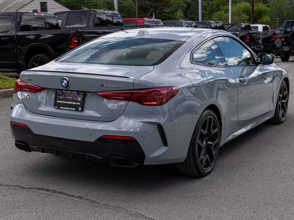 Used 2025 BMW 440i xDrive Coupe w/ Premium Package AWD/4WD image 4