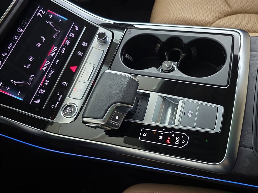 Used 2023 Audi Q8 Prestige w/ Prestige Package image 27