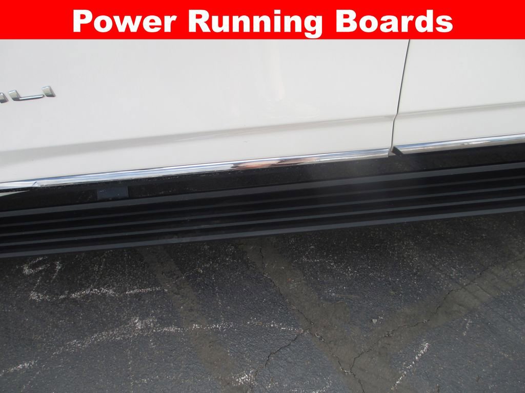 Used 2024 GMC Yukon XL Denali Ultimate AWD/4WD image 16