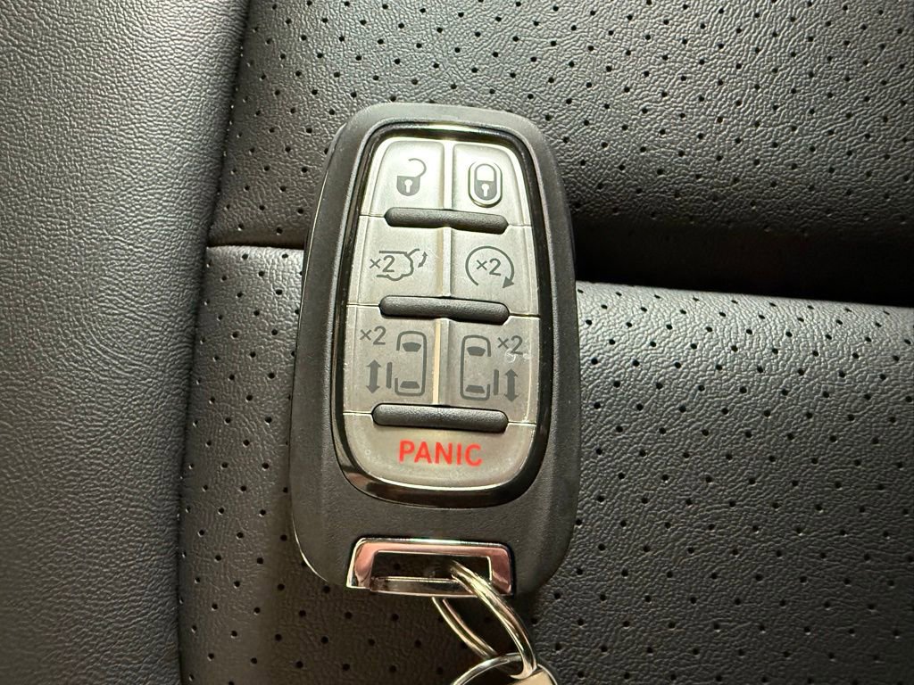 New 2026 Chrysler Voyager LX image 22