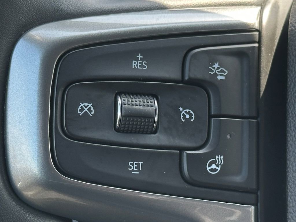 Used 2023 Chevrolet Silverado 1500 LT image 20