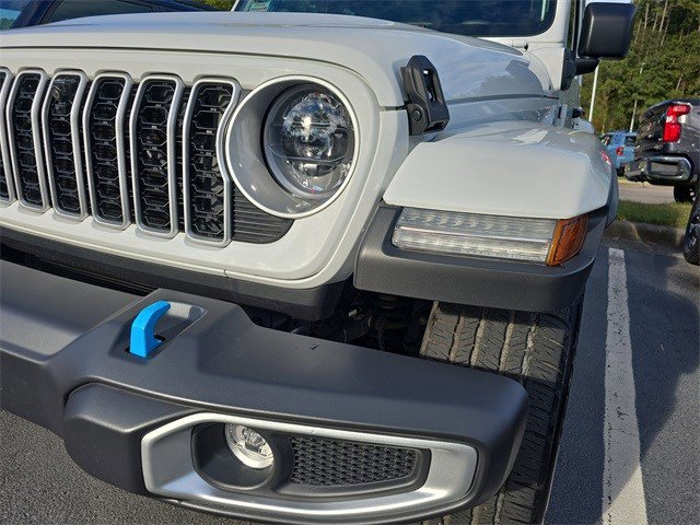 Used 2024 Jeep Wrangler Sahara w/ Technology Group image 31