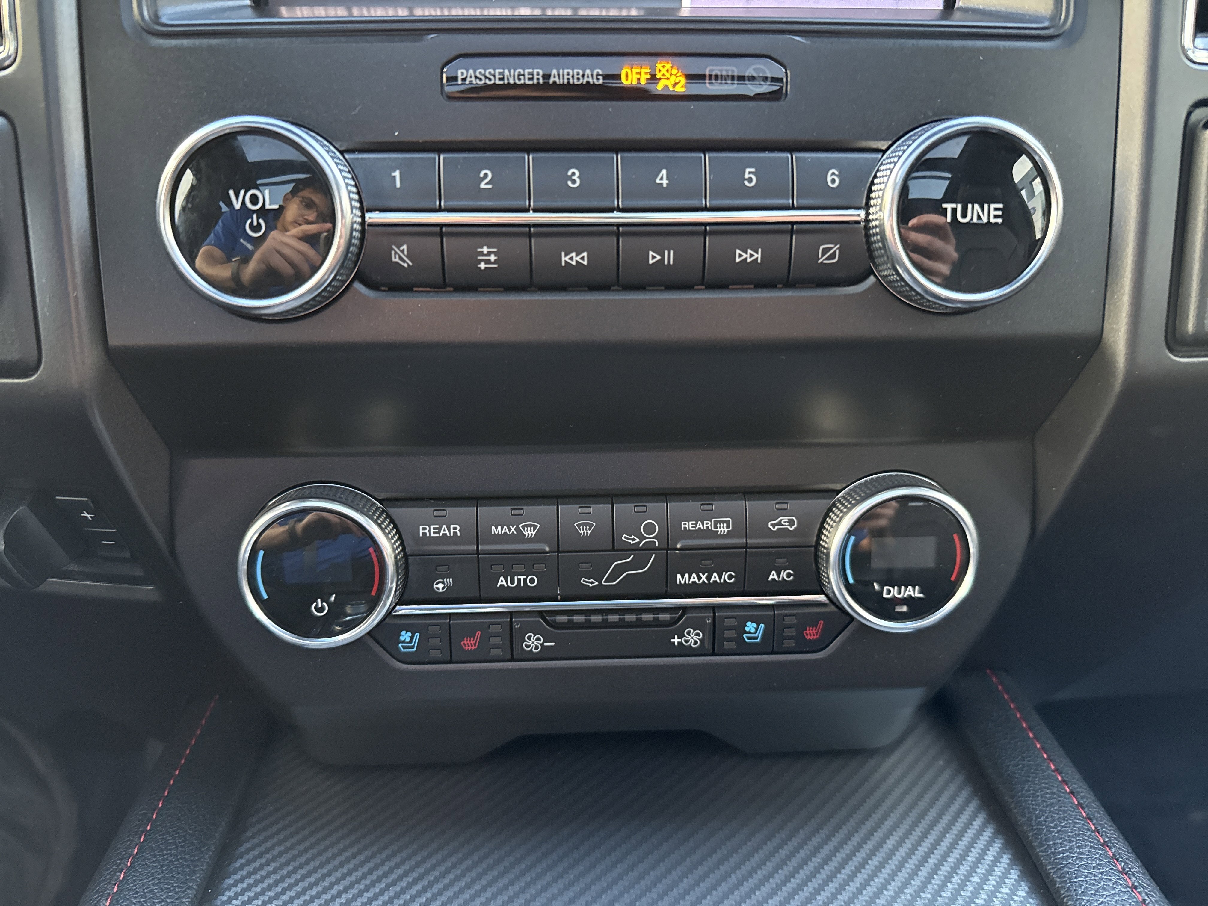 Certified 2020 Ford Expedition Limited w/ Equipment Group 303A AWD/4WD image 24