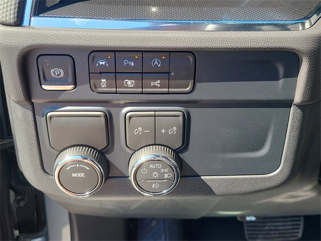 New 2026 Chevrolet Suburban RST w/ Comfort Package image 27