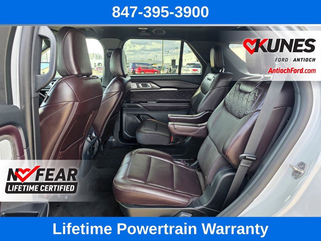 Used 2025 Ford Explorer Platinum w/ LUX Leather Package AWD/4WD image 18