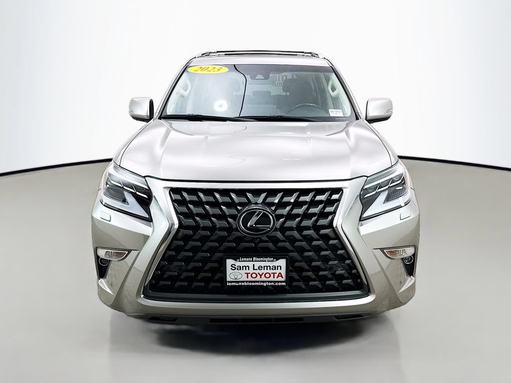 Used 2023 Lexus GX 460 Luxury w/ Accessory Package AWD/4WD image 2