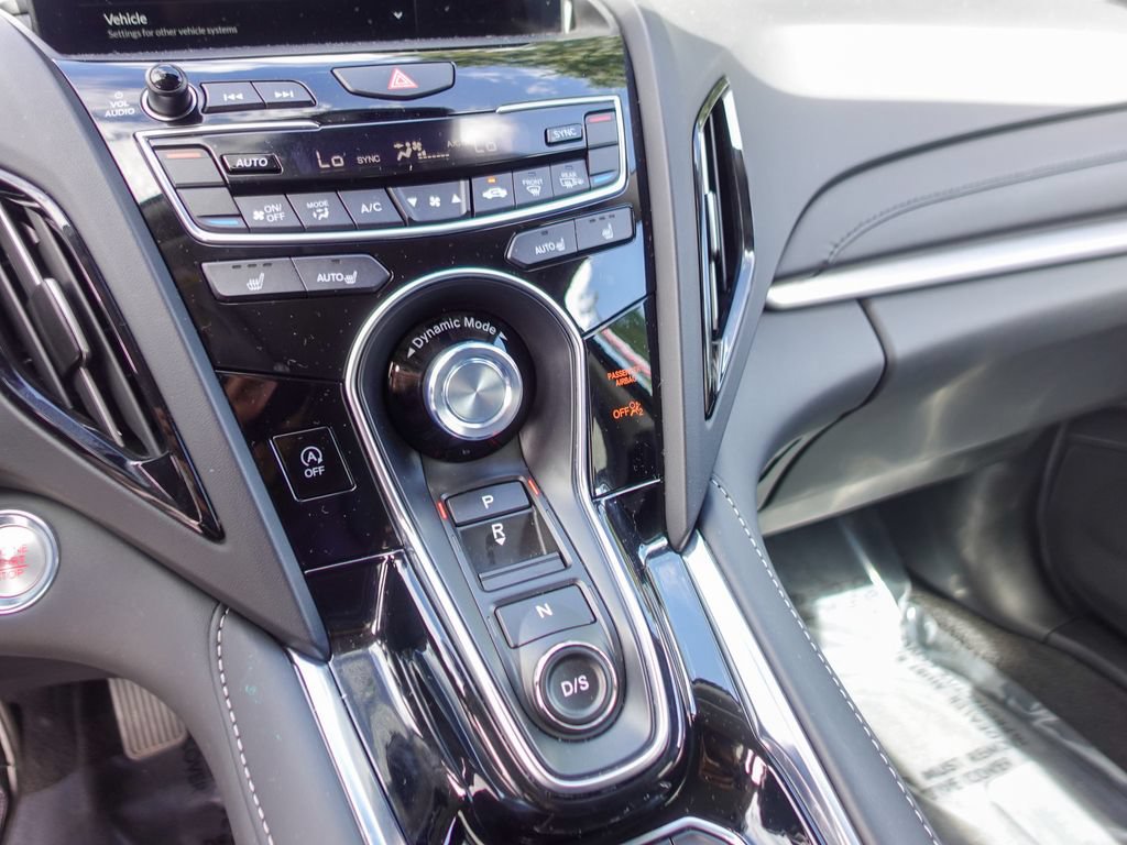 Used 2025 Acura RDX SH-AWD w/ Technology Package image 18