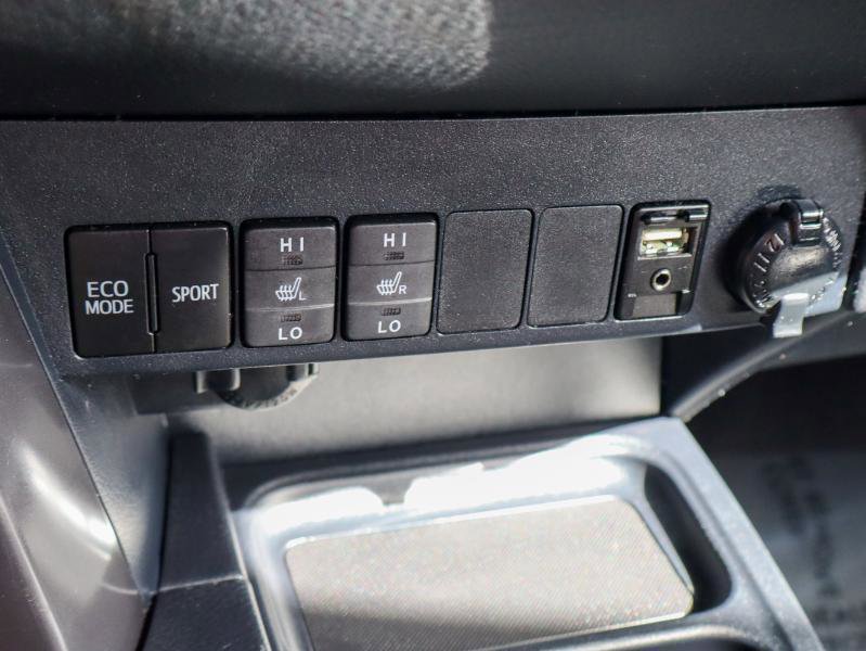 Used 2016 Toyota RAV4 SE image 20