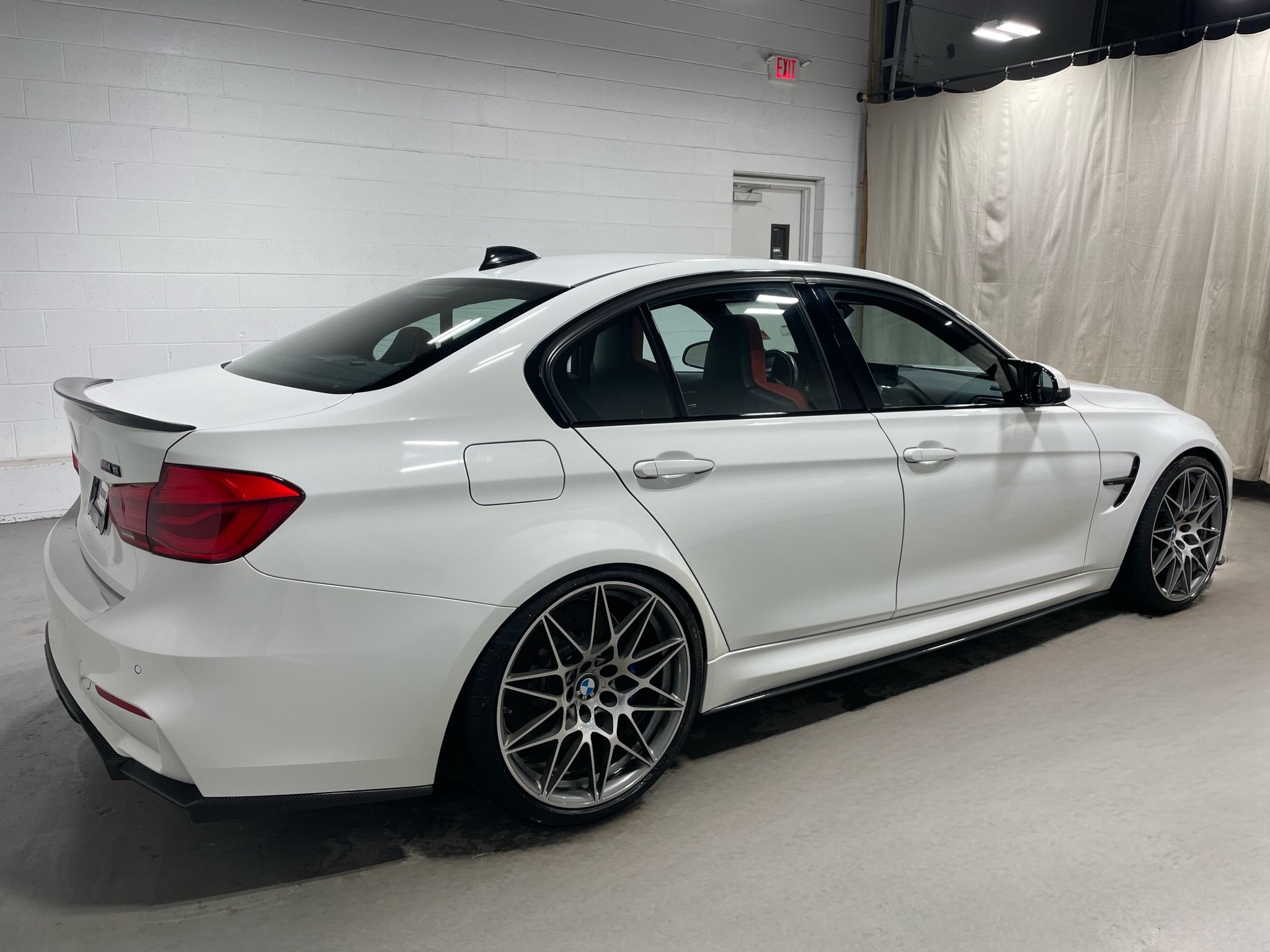 Used 2018 BMW M3 w/ Competition Package RWD image 4
