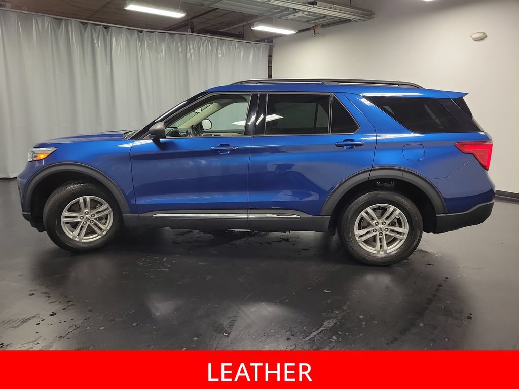 Used 2023 Ford Explorer XLT w/ Equipment Group 202A AWD/4WD image 5