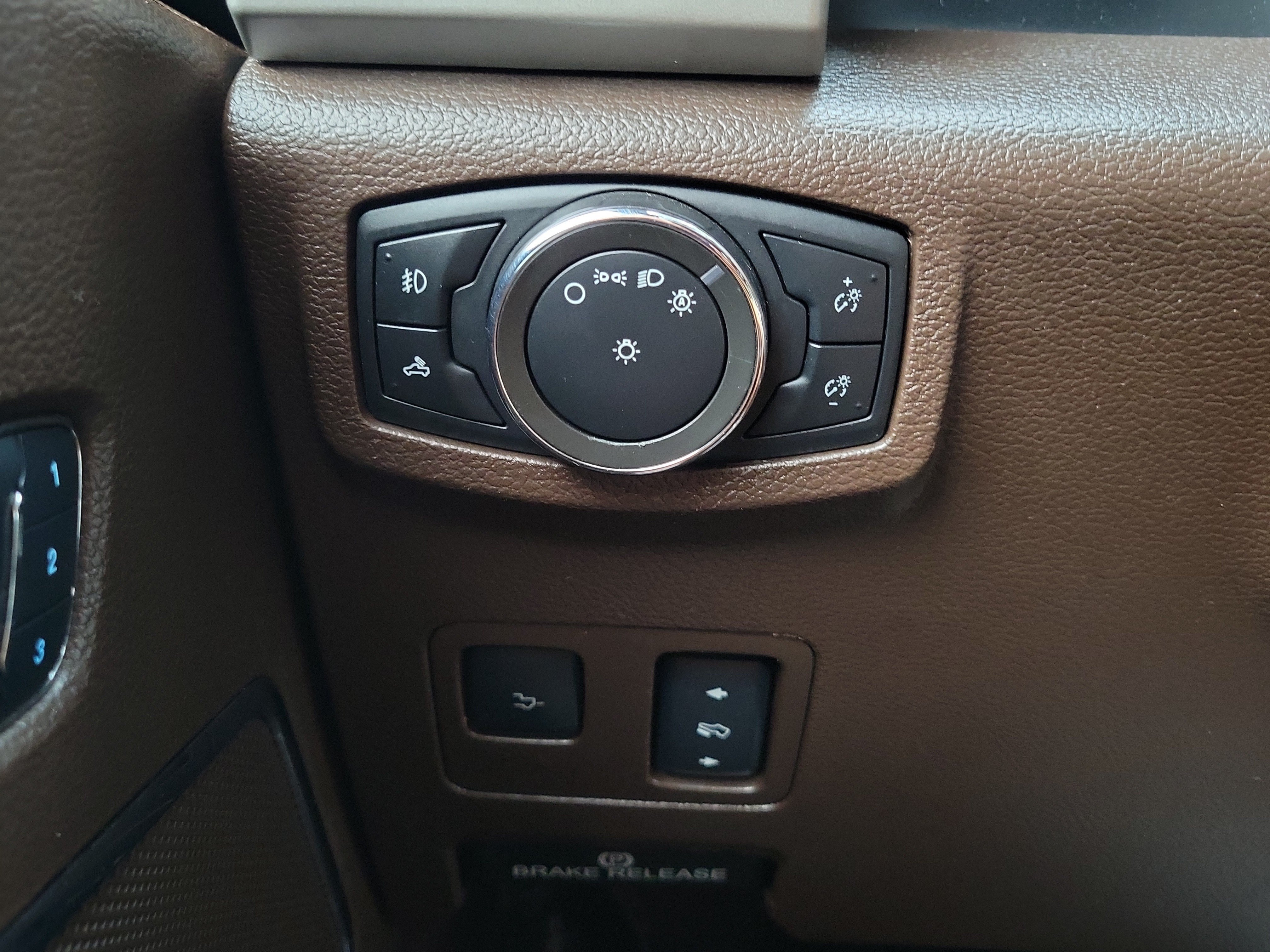 Used 2017 Ford F250 King Ranch w/ King Ranch Ultimate Package AWD/4WD image 28
