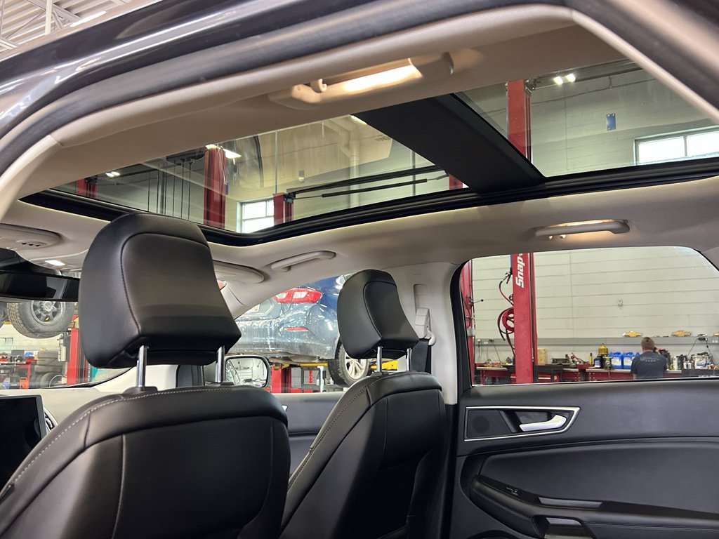 Used 2024 Ford Edge SEL w/ Convenience Package image 38