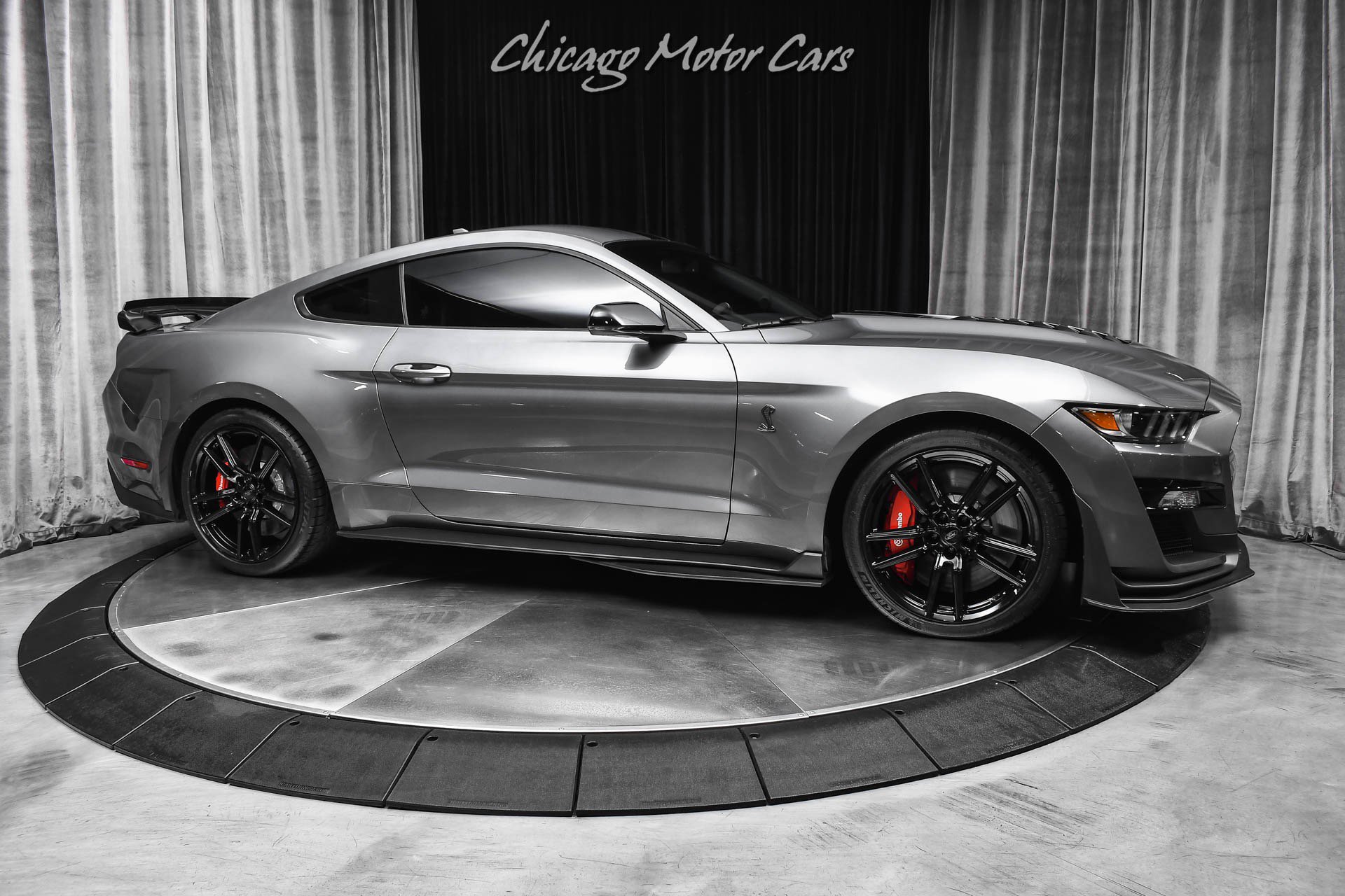 Used 2021 Ford Mustang Shelby GT500 w/ Technology Package RWD image 6