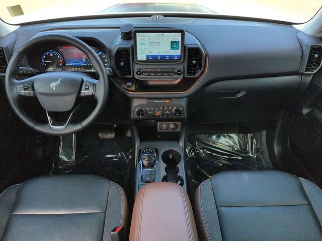 Certified 2023 Ford Bronco Sport Outer Banks w/ Tech Package AWD/4WD image 15