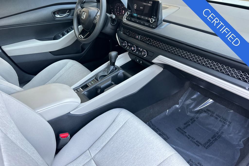 Certified 2025 Honda Accord LX image 17