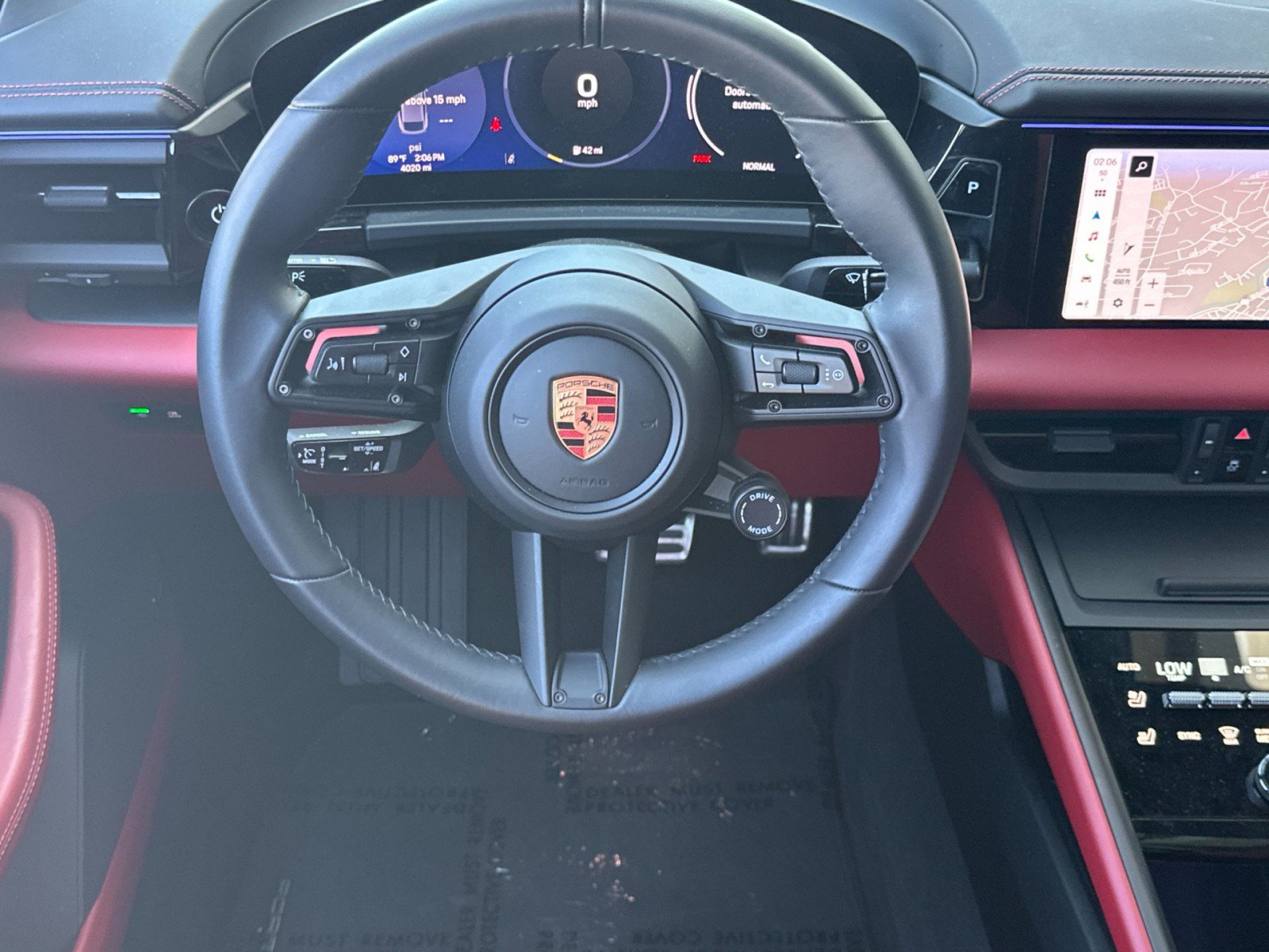 Certified 2025 Porsche Macan 4 Electric AWD/4WD image 13