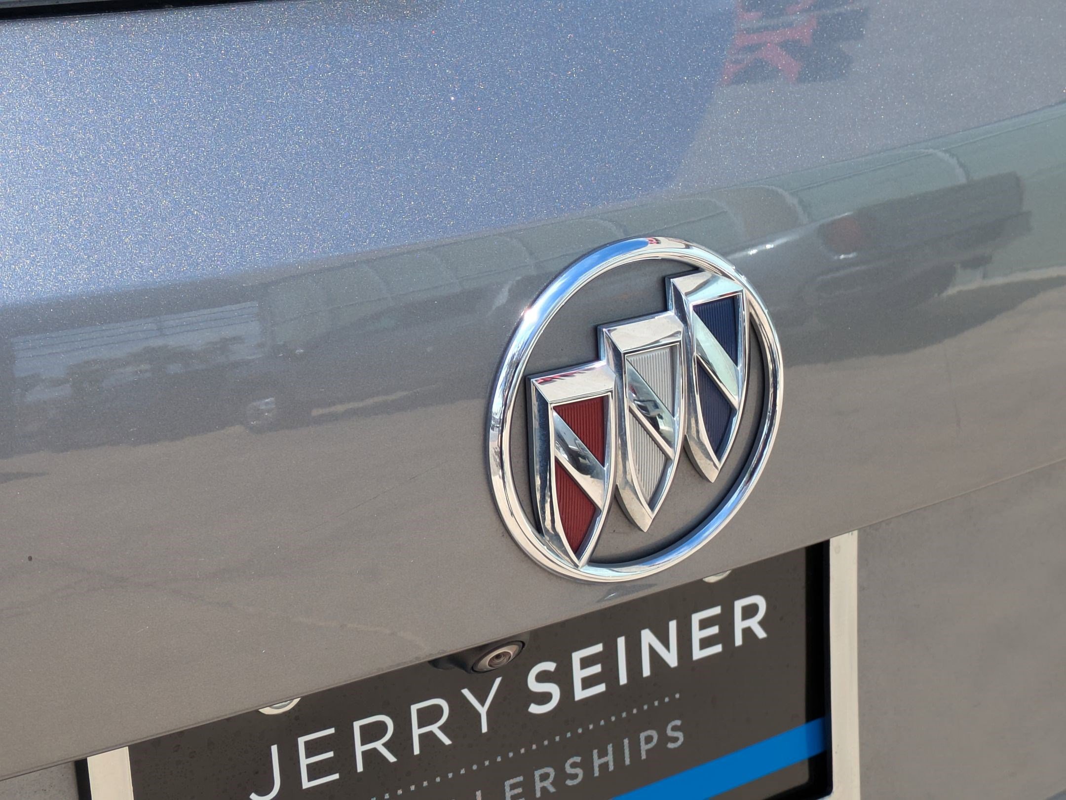 Used 2021 Buick Envision Essence AWD/4WD image 25