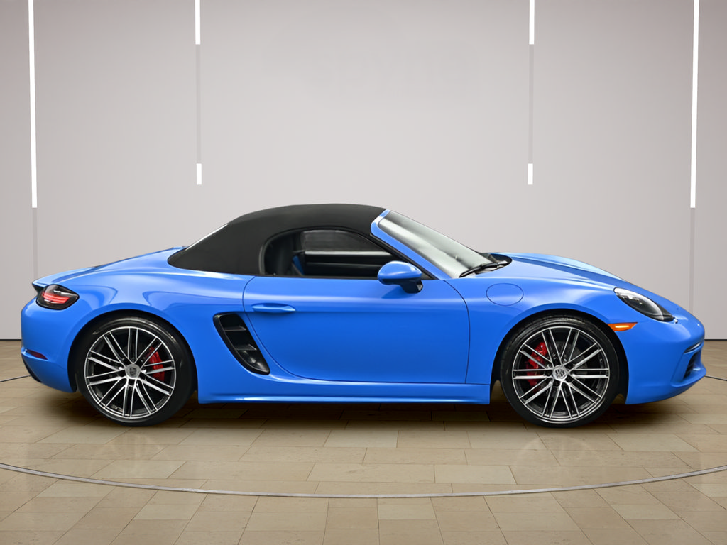 Certified 2025 Porsche 718 Boxster S RWD image 28