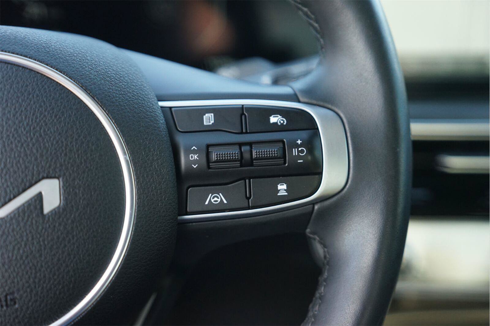 Used 2025 Kia K5 EX FWD image 24