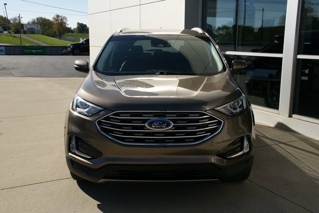 Used 2019 Ford Edge Titanium image 6