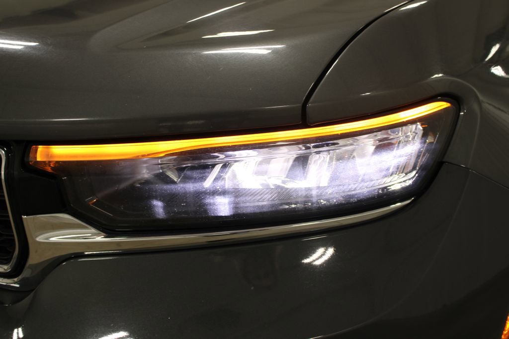 Used 2023 Jeep Grand Cherokee L Limited image 40