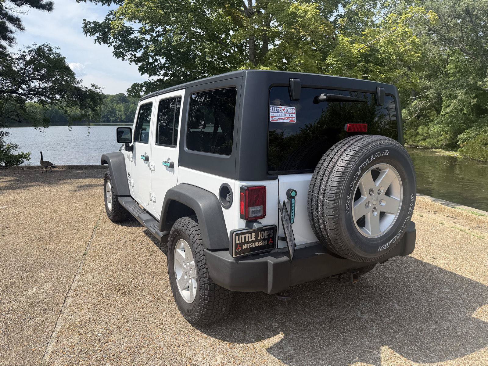 Used 2018 Jeep Wrangler Unlimited Sport S AWD/4WD image 5