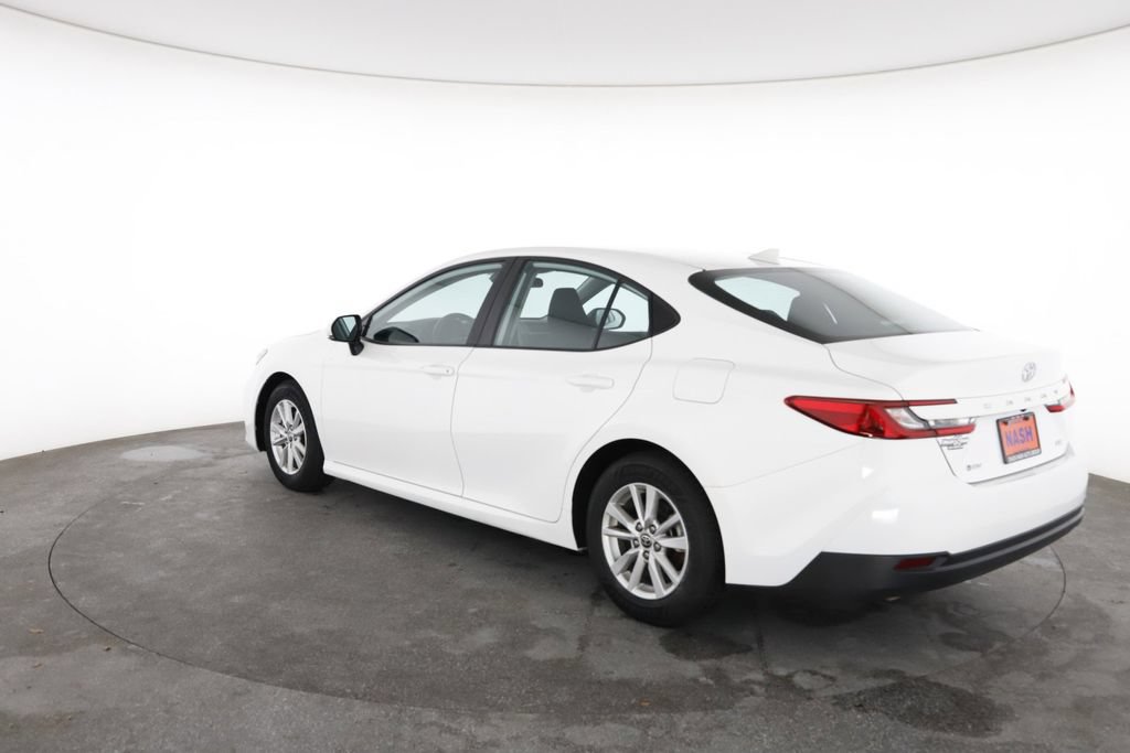 Used 2025 Toyota Camry LE FWD image 9