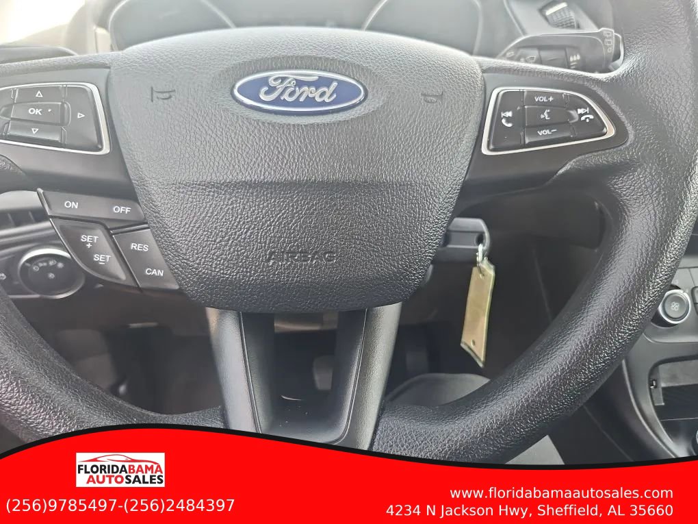 Used 2018 Ford Focus SE FWD image 15
