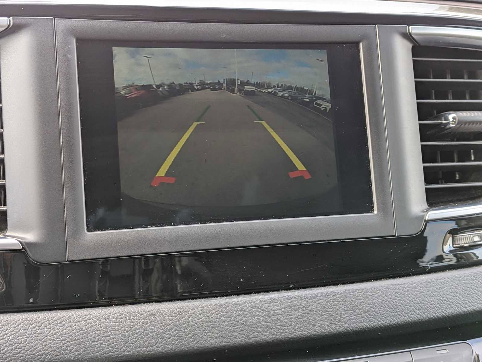 Used 2018 Chrysler Pacifica Touring Plus image 28