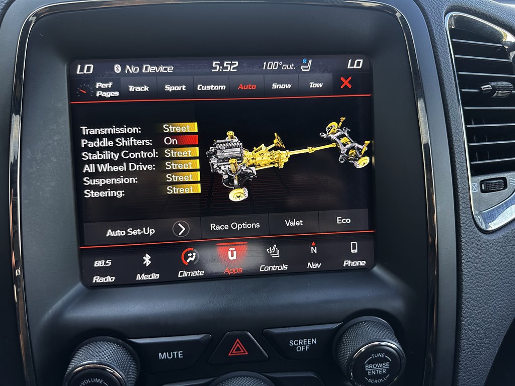 Used 2018 Dodge Durango SRT w/ Technology Group AWD/4WD image 10