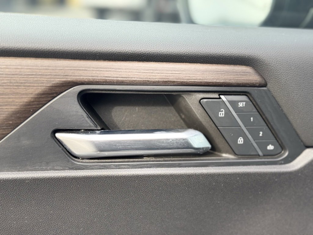 Used 2024 GMC Acadia Denali w/ LPO, Floor Liner Package image 23