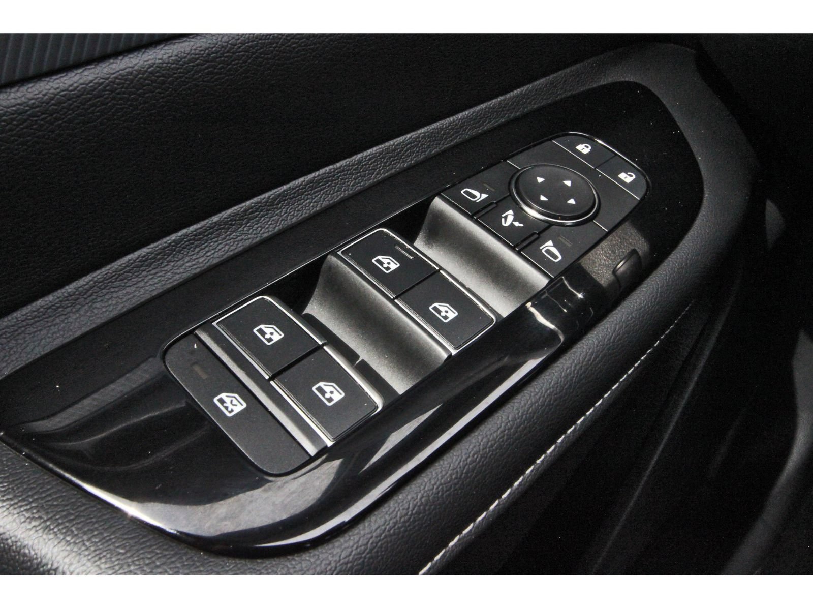 Certified 2025 Nissan Murano Platinum w/ Cargo Package AWD/4WD image 23