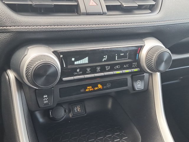 Certified 2025 Toyota RAV4 LE AWD/4WD image 14