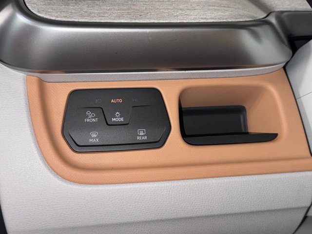 New 2025 Volkswagen ID. Buzz 1st Edition image 53