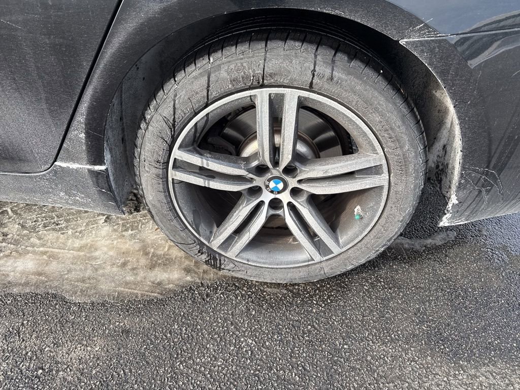 Used 2021 BMW 530i xDrive w/ Convenience Package image 6