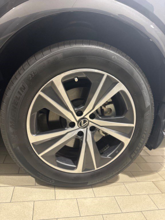 Used 2024 Lexus RX 350 Premium w/ Accessory Package (Z1) image 40