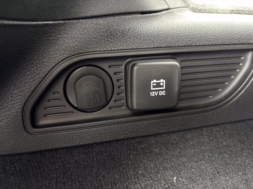 Used 2022 Jeep Grand Cherokee Summit AWD/4WD image 31