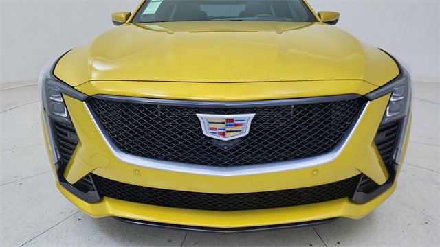 Used 2025 Cadillac CT5 V w/ Technology Package image 9