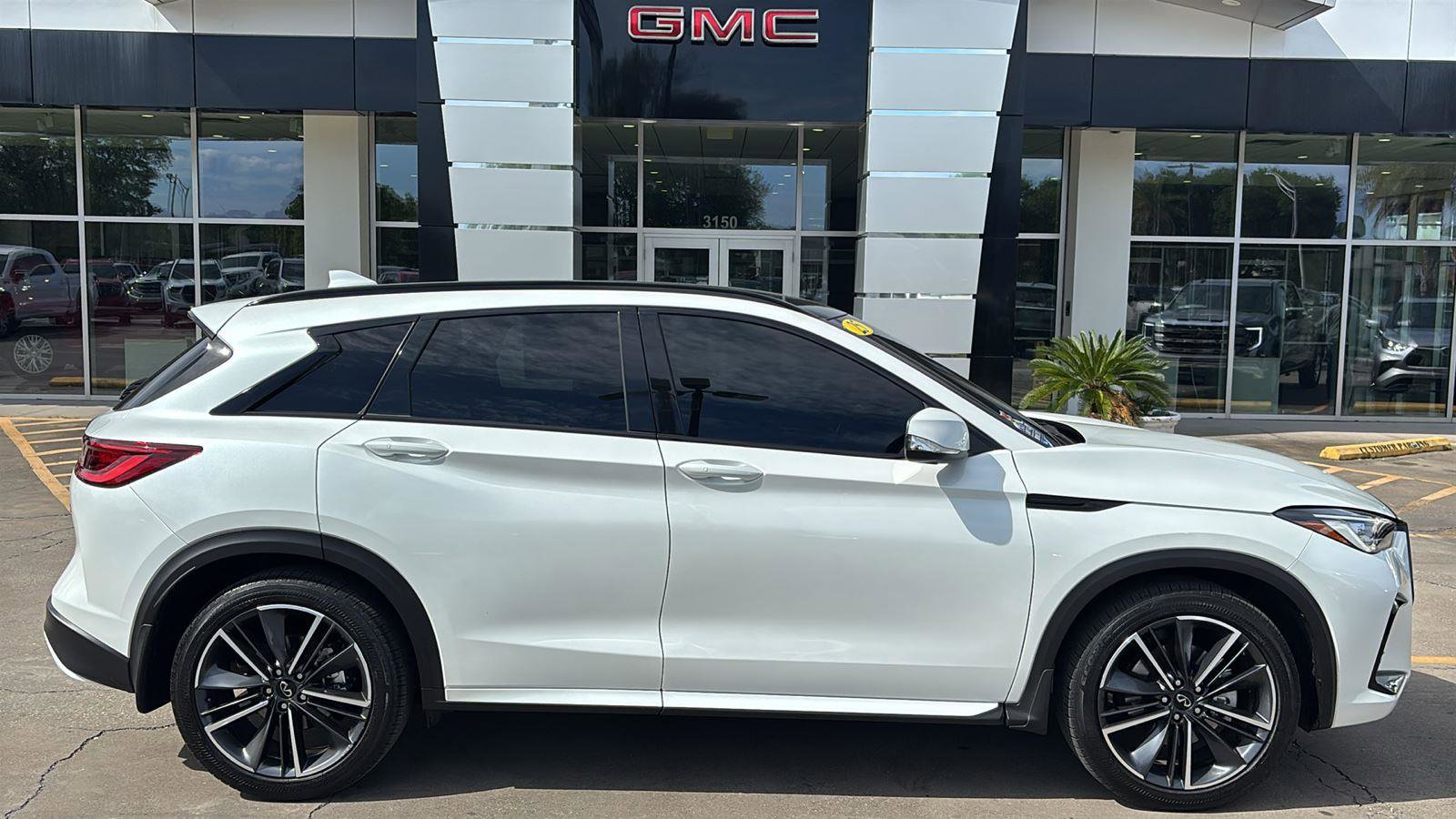 Used 2025 INFINITI QX50 Sport image 8