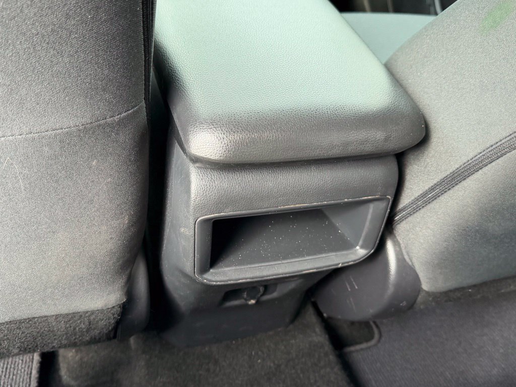Used 2019 Toyota RAV4 LE w/ Carpet Mat Package AWD/4WD image 17