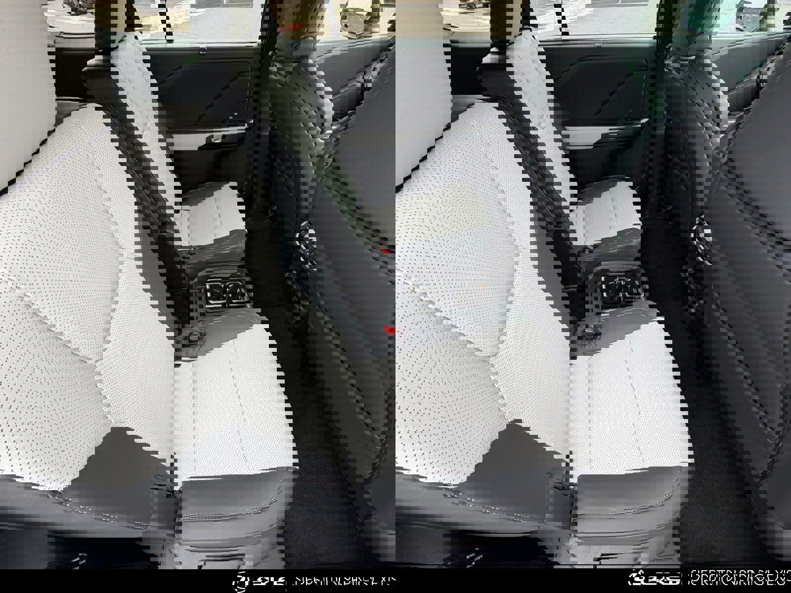 Certified 2026 Lexus TX 500h AWD w/ Technology Package image 14