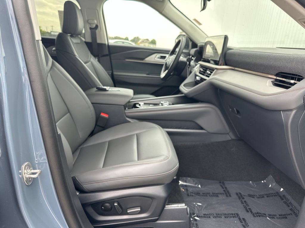 New 2026 Ford Explorer Active w/ Active Comfort Package AWD/4WD image 30