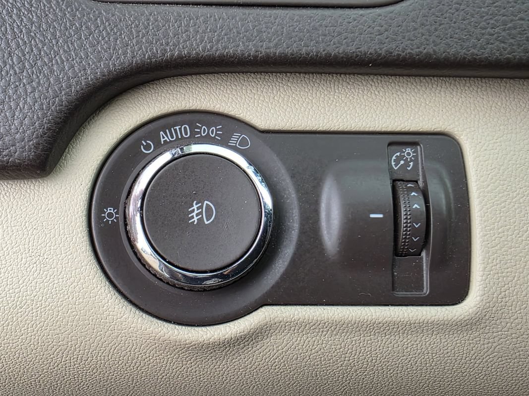Used 2011 Buick Regal CXL w/ RL4 Preferred Equipment Group FWD image 28